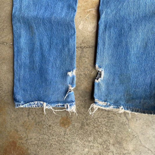 Vintage 90s Heavily Distressed Carhartt Jeans - 32