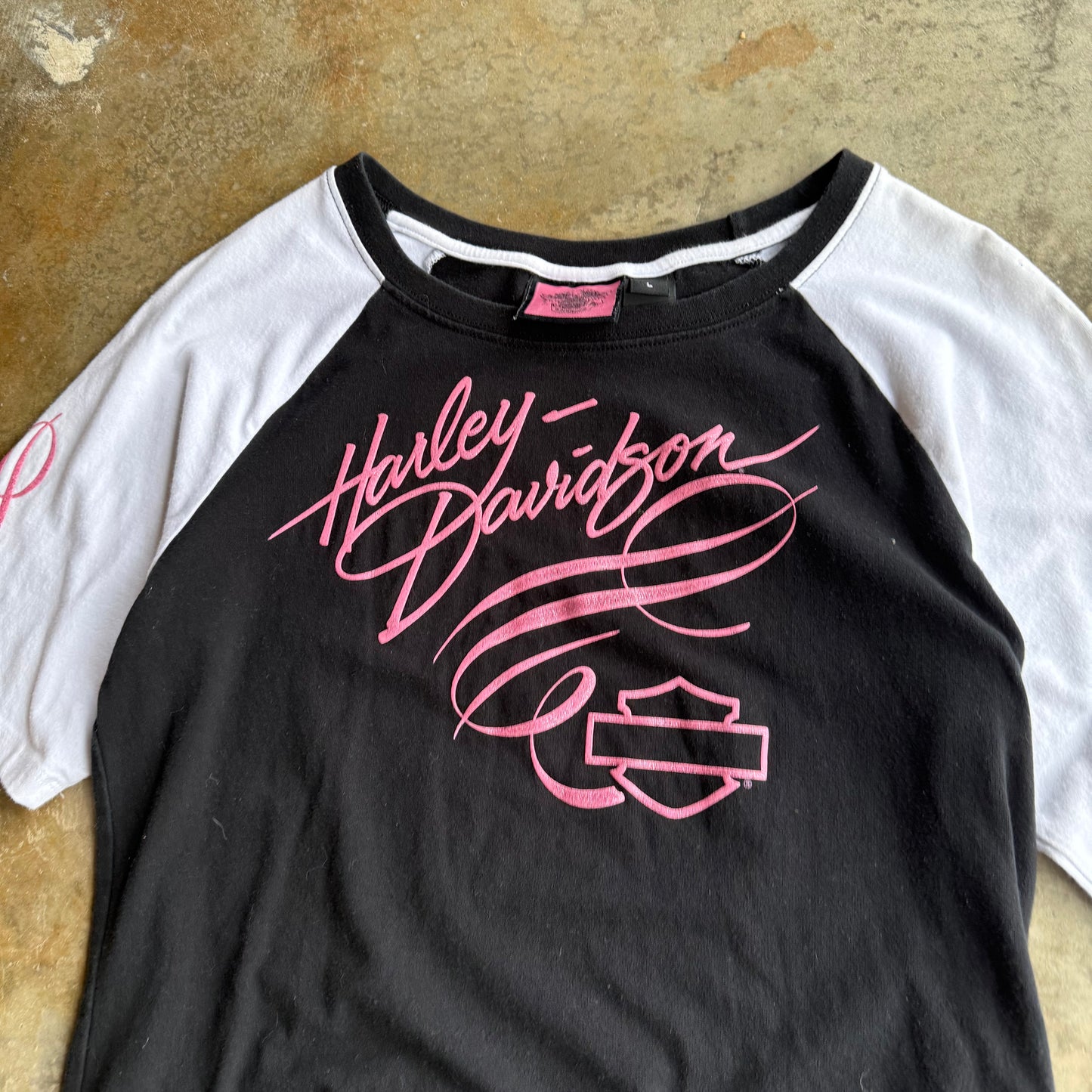 Woman’s Vintage Y2K Harley Davidson Tee - L