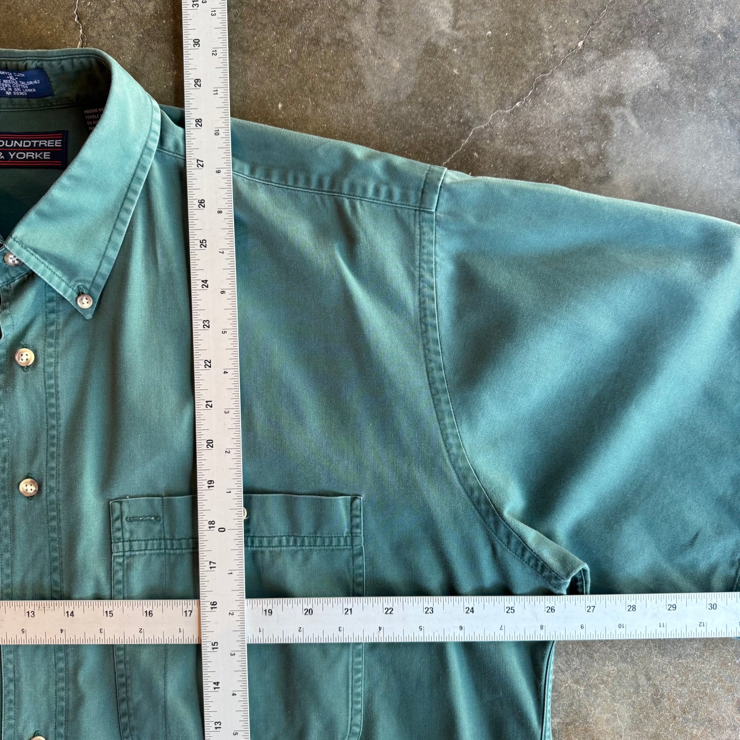 Vintage 00s Boxy Faded Cropped Button Up - XL