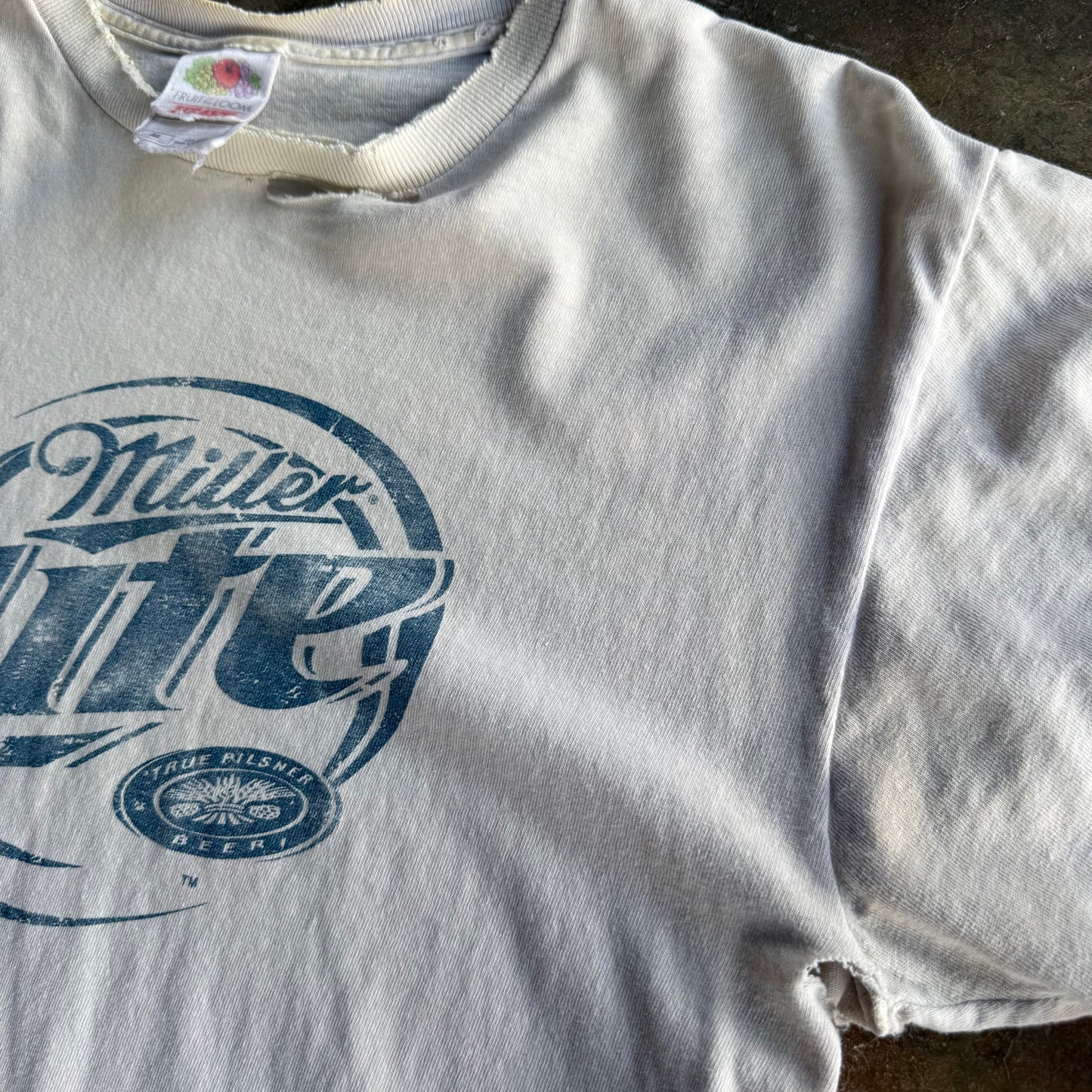 Vintage 00s Distressed Miller Lite Tshirt - M