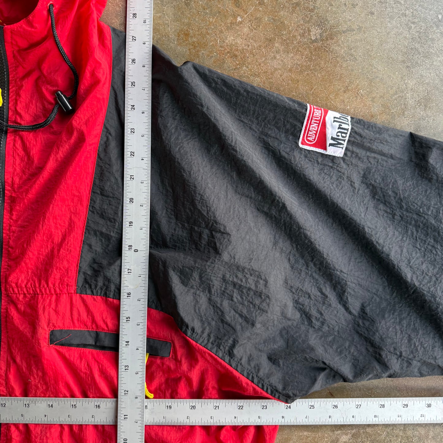 Vintage 90s Marlboro Windbreaker/ Bag - L