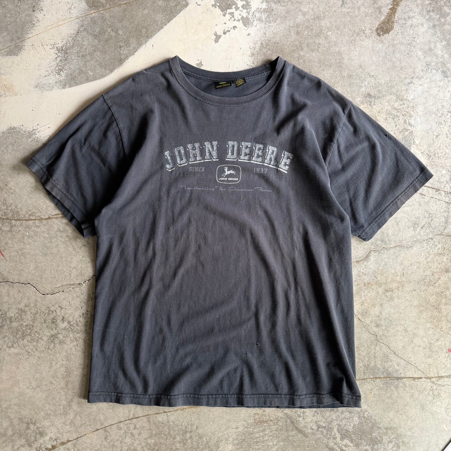 Vintage 00s Faded John Deer Tshirt - XL