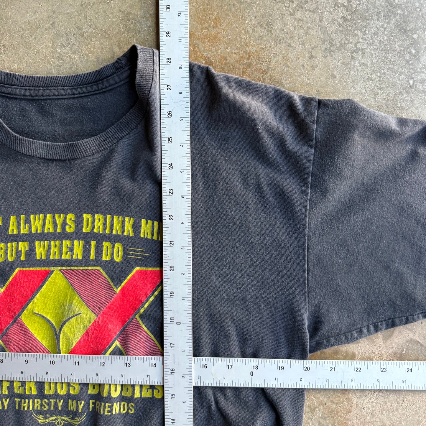 Vintage 00s Funny Dos Equis Tshirt - L