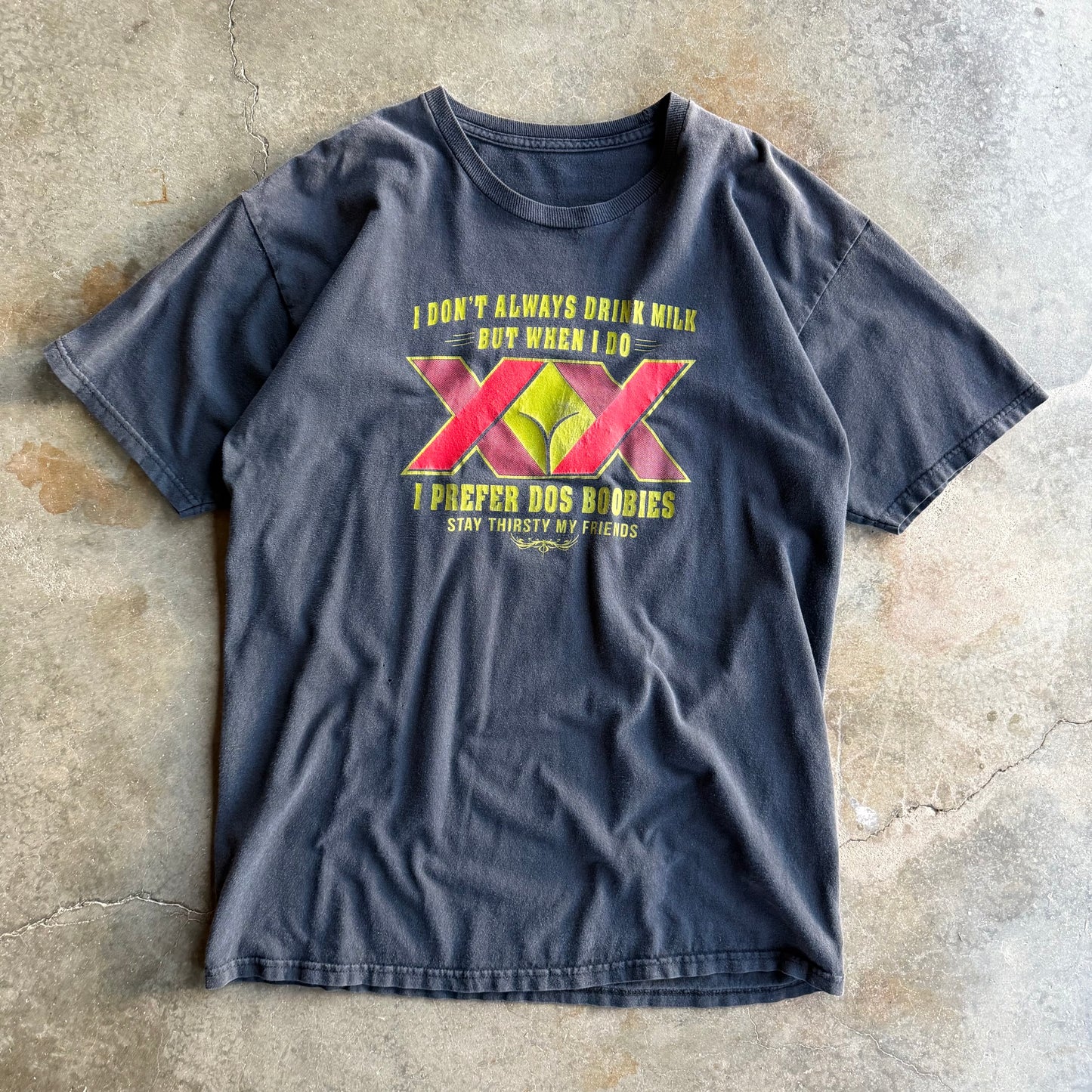 Vintage 00s Funny Dos Equis Tshirt - L