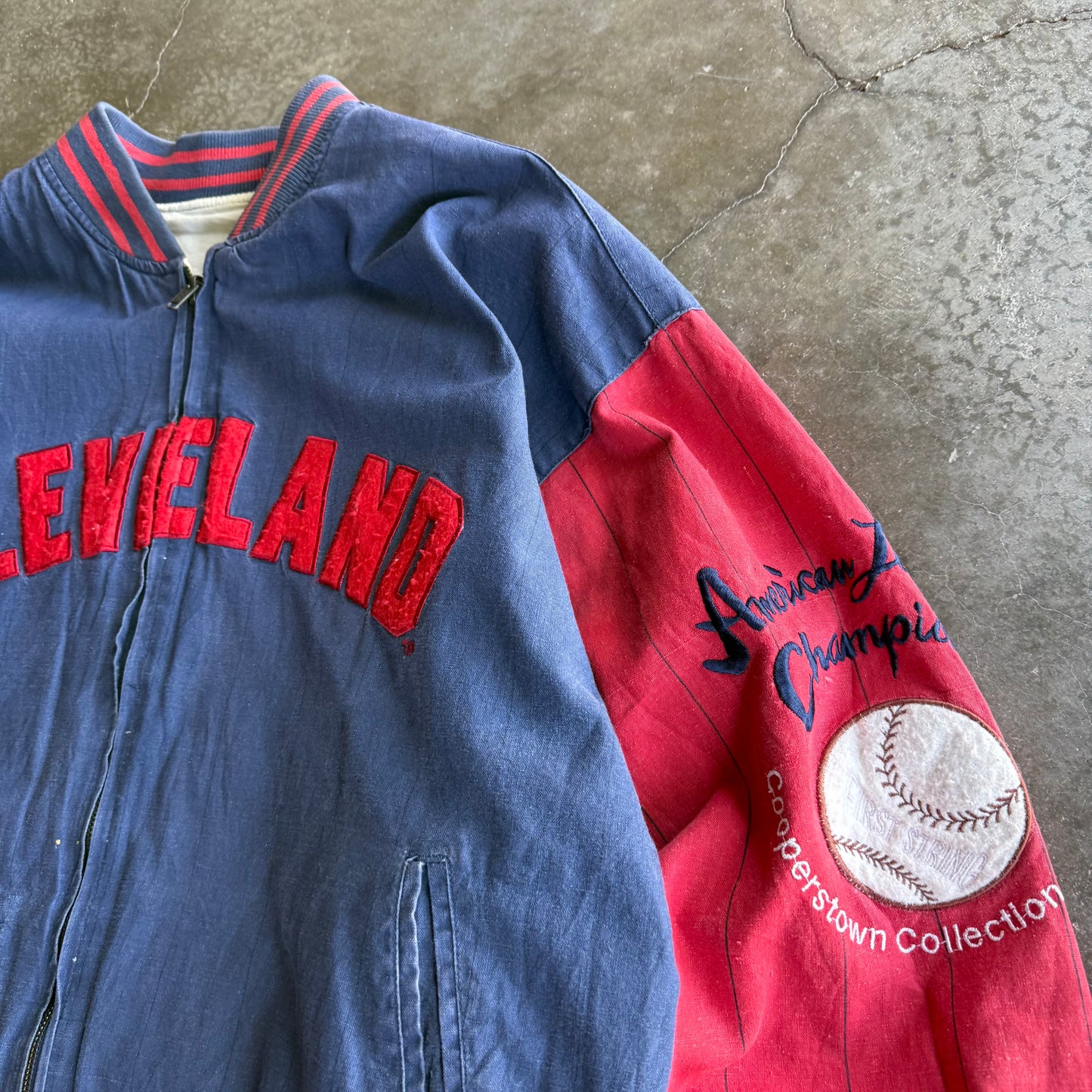 Vintage 90s Reversible Cleveland Indians Jacket - XL
