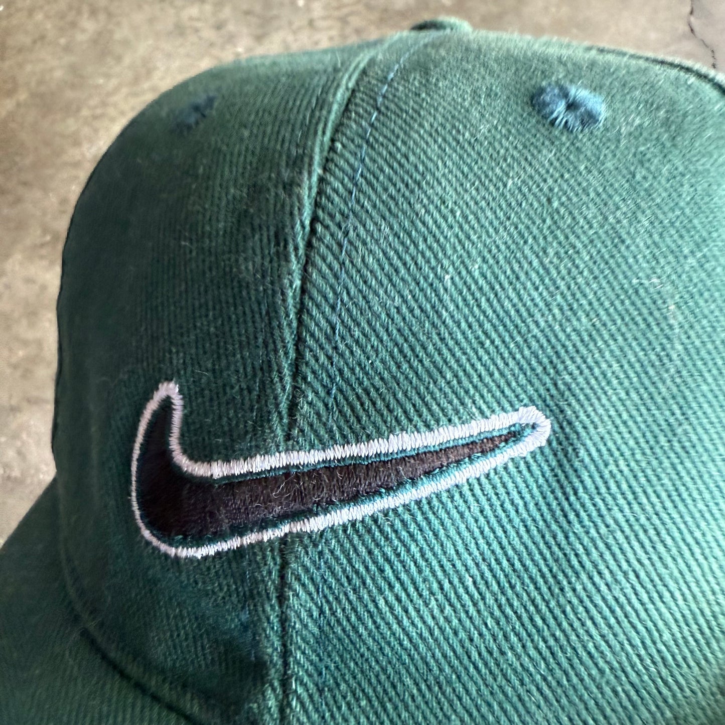 Vintage 00s Nike SnapBack Hat