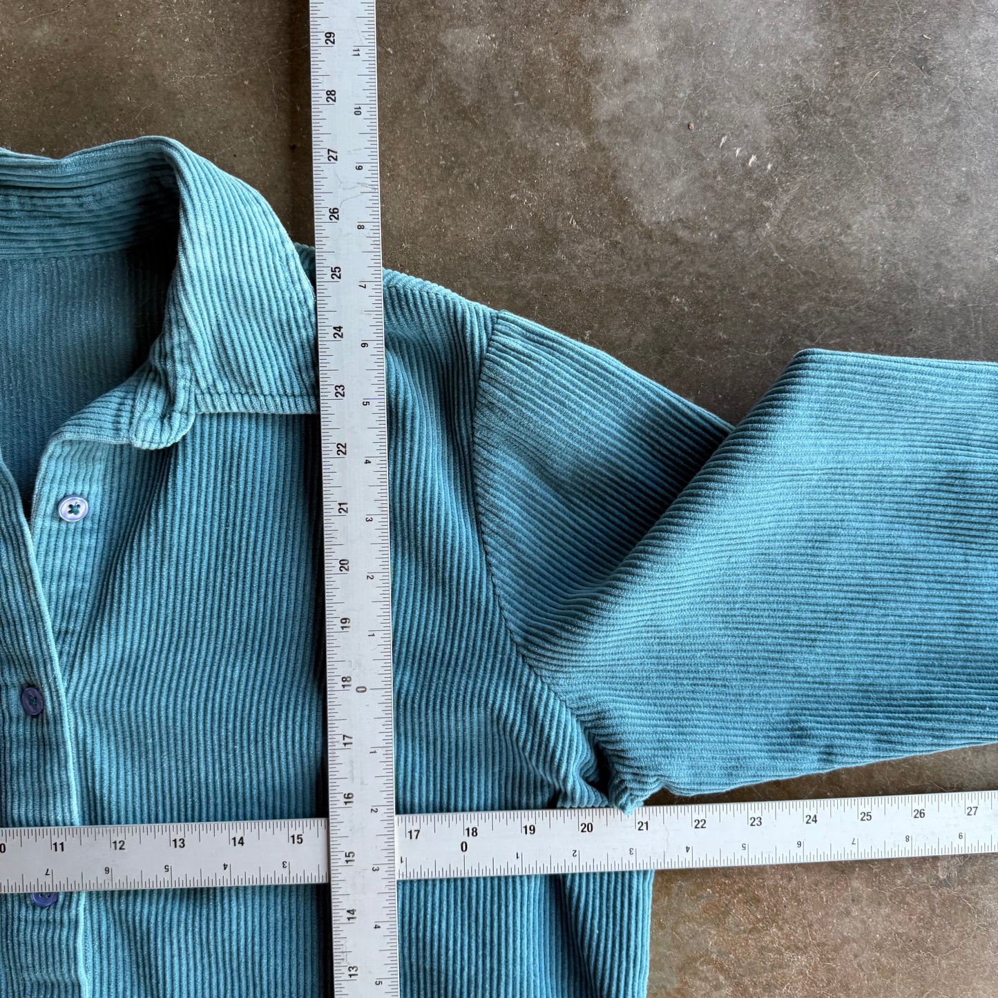 Corduroy Cropped Button Up - L