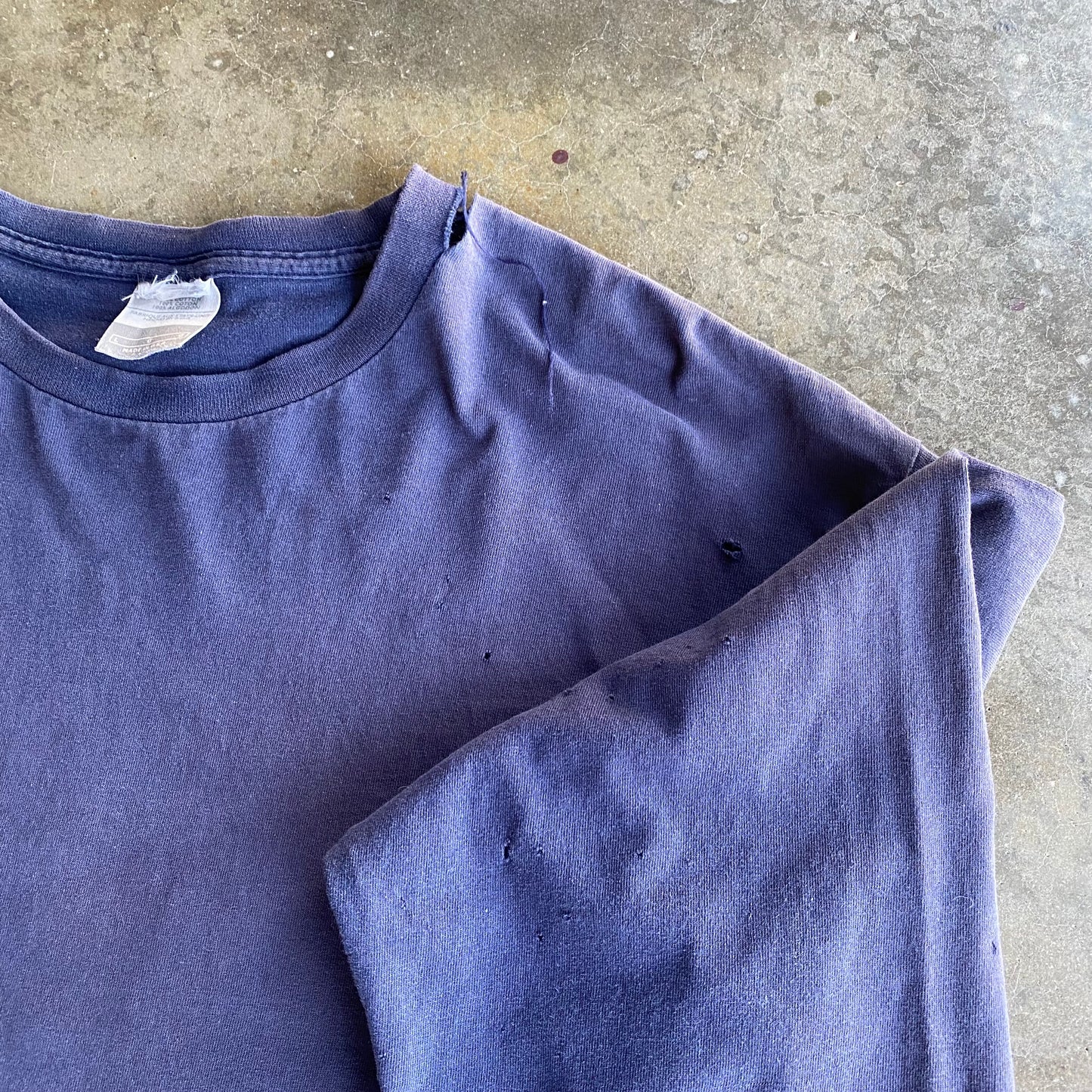 Vintage 00s Heavily Faded Nike Long Sleeve Shirt - L