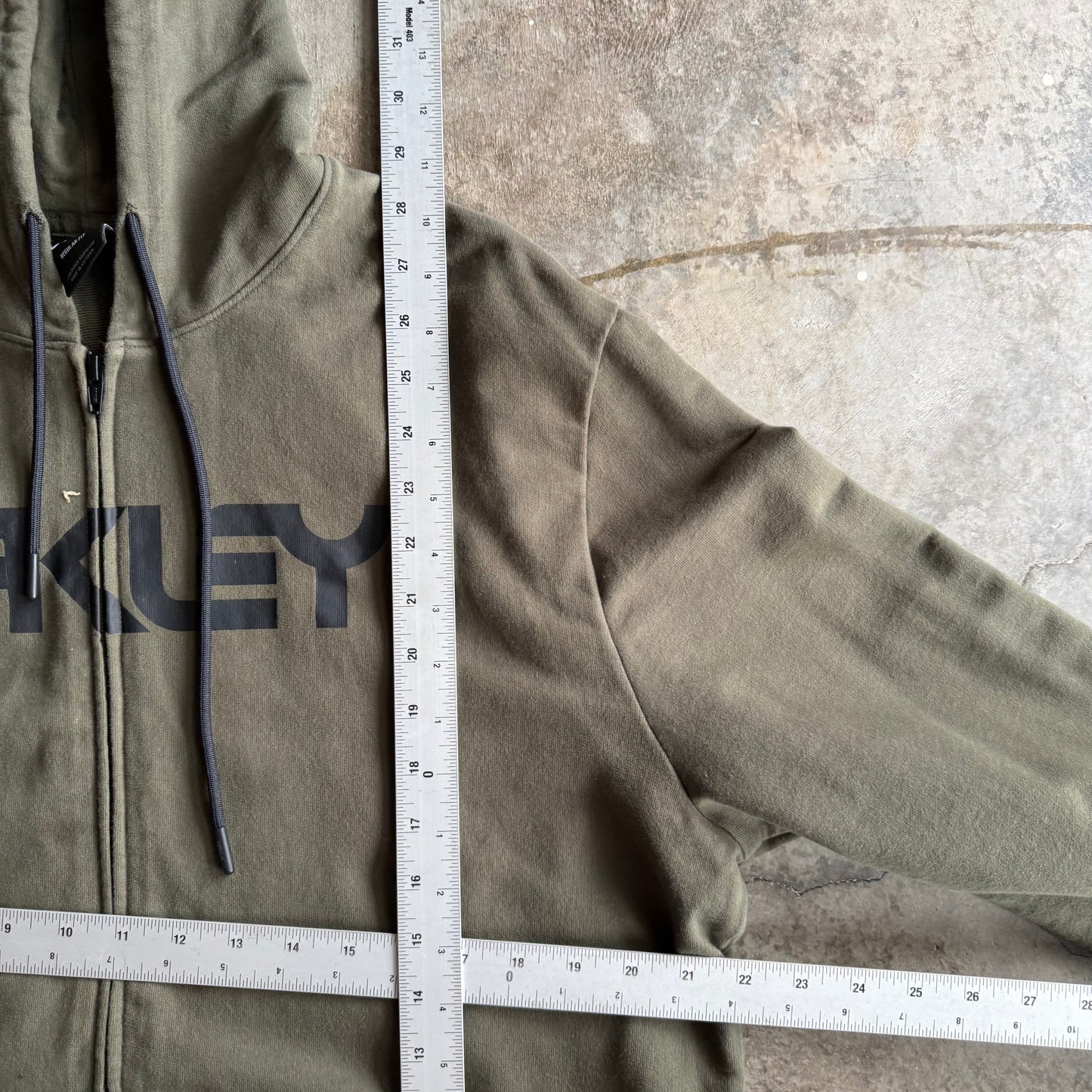 Vintage Green Oakley Zip up - XL