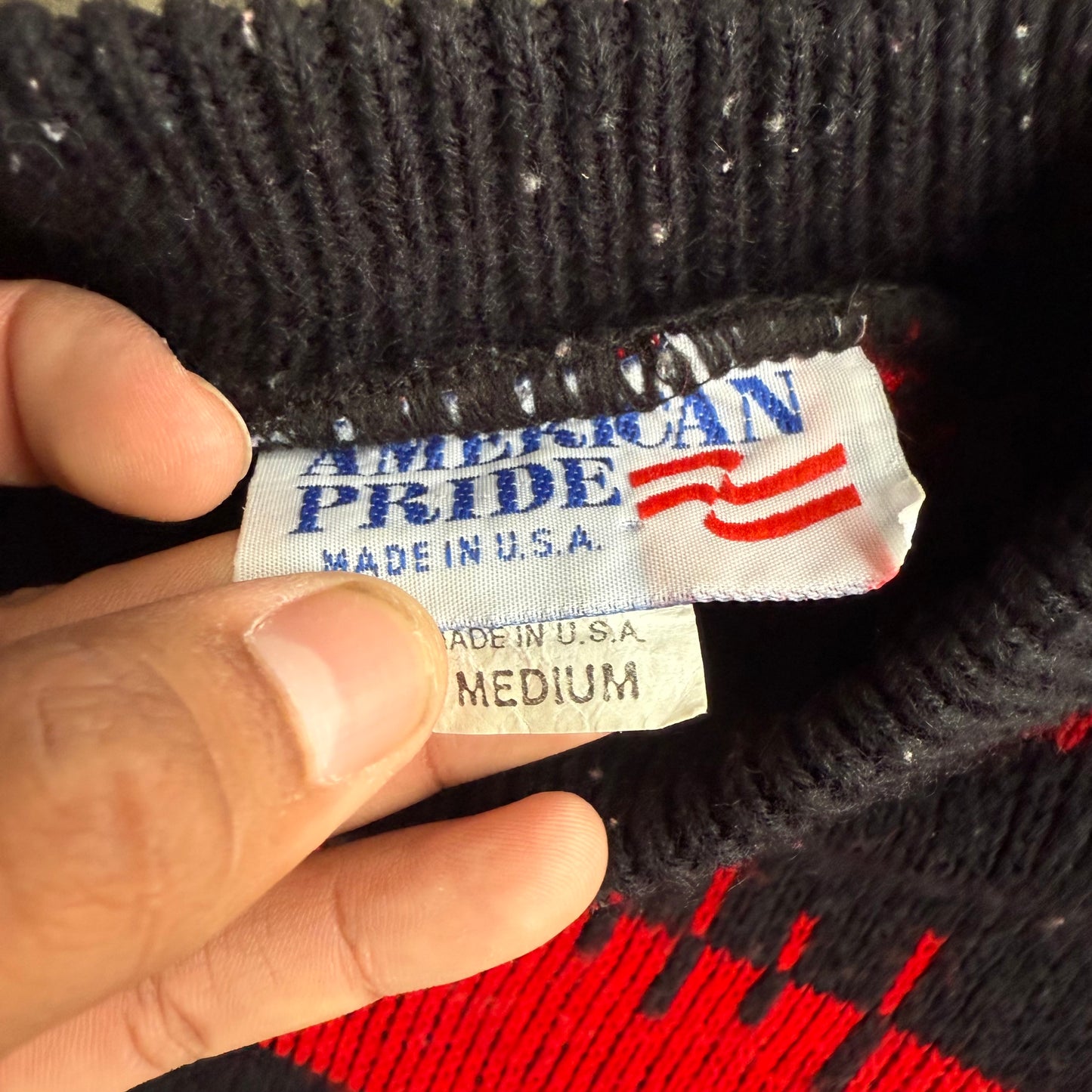 Woman’s Vintage 90s Sweater - M