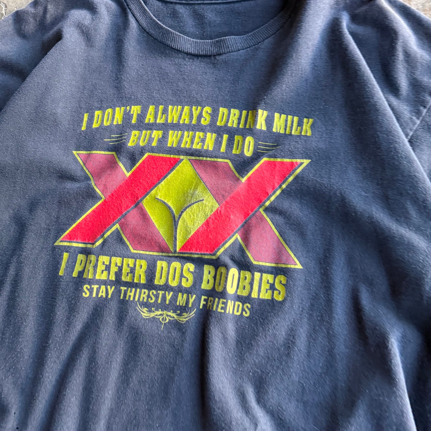 Vintage 00s Funny Dos Equis Tshirt - L