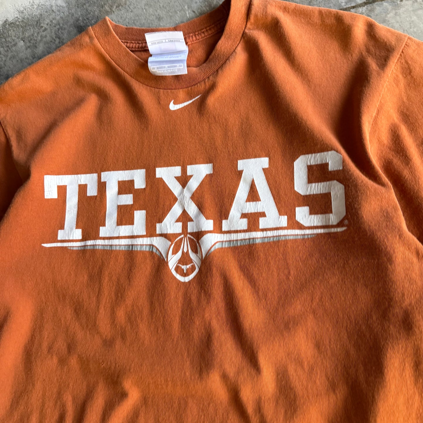 Vintage 00s UT Football Tshirt - M