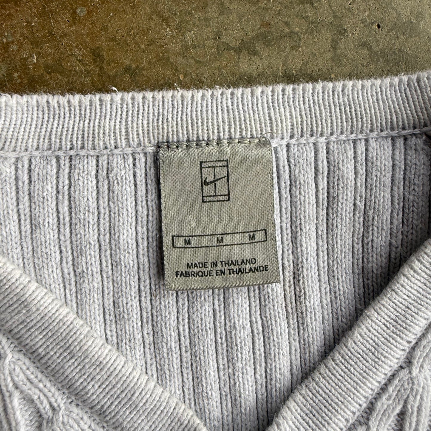 Woman’s Vintage 00s Nike Knit Sweater - M