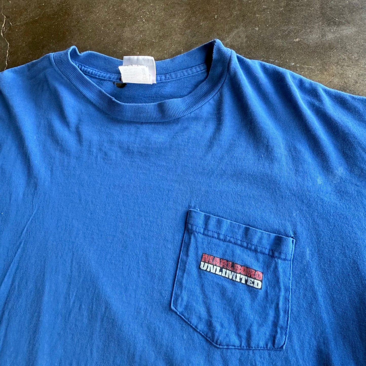 Vintage 90s Marlboro Wolf Tshirt - L