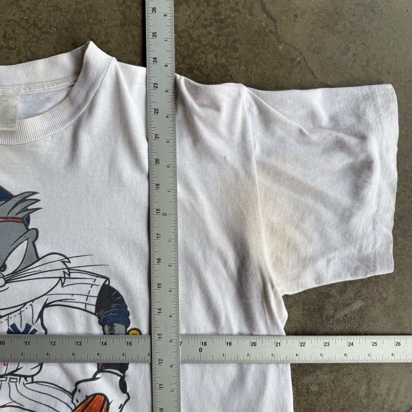 Vintage New York Yankees Bugs Bunny Tshirt - L
