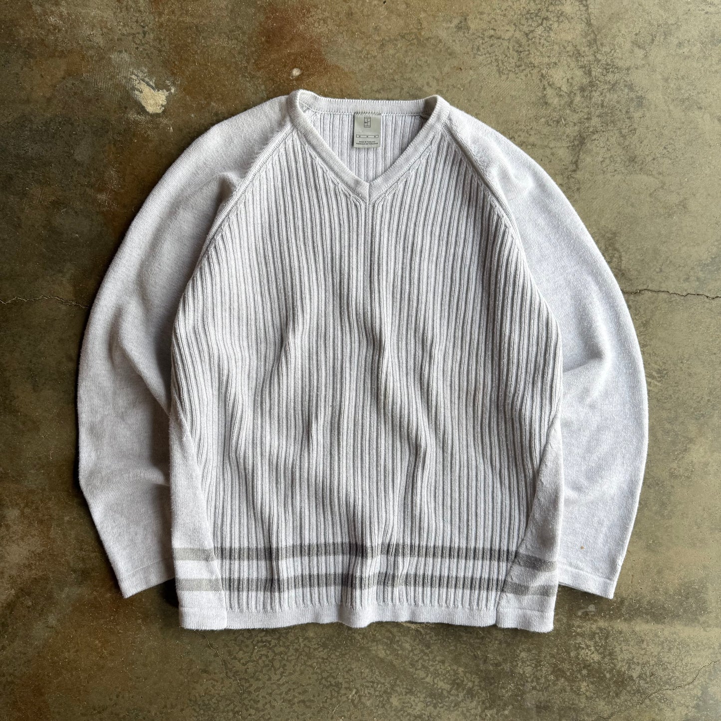 Woman’s Vintage 00s Nike Knit Sweater - M