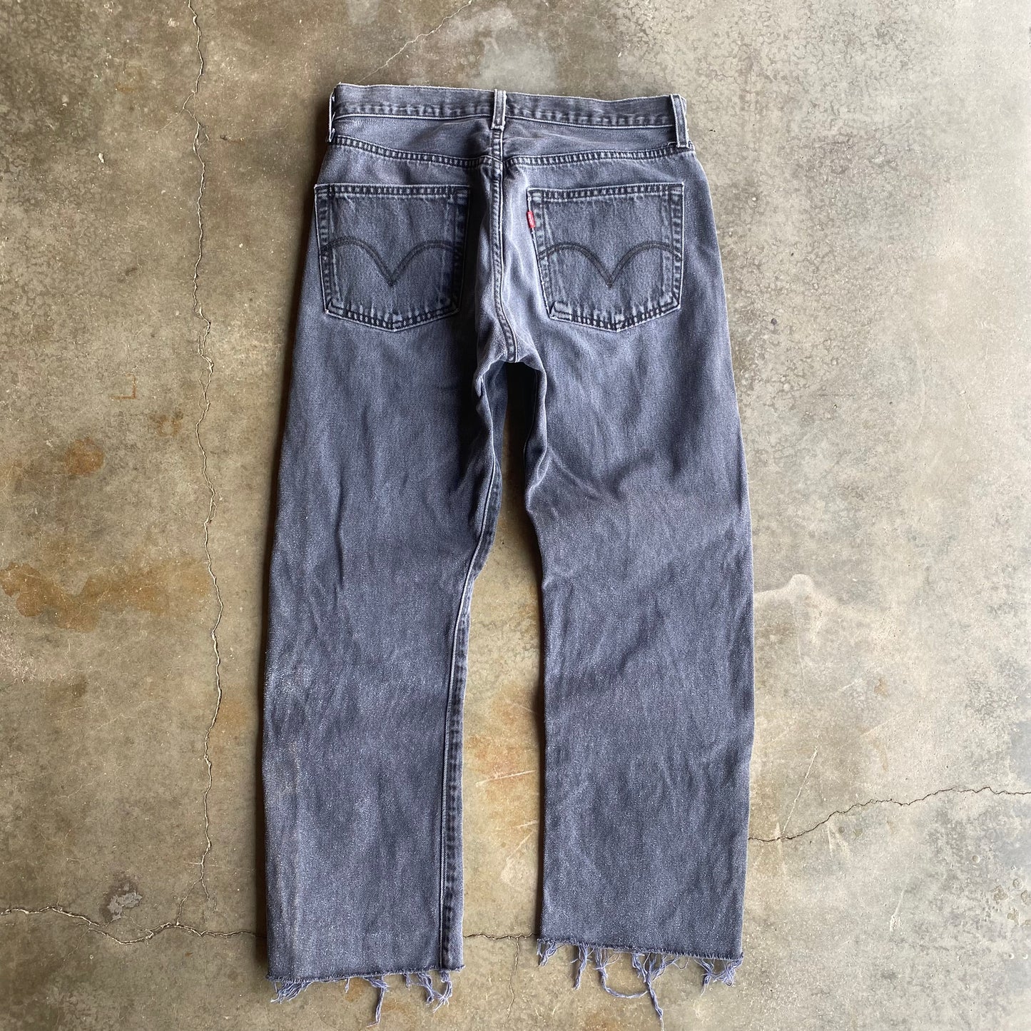 Vintage 00s Faded Cut Off Levis - 32