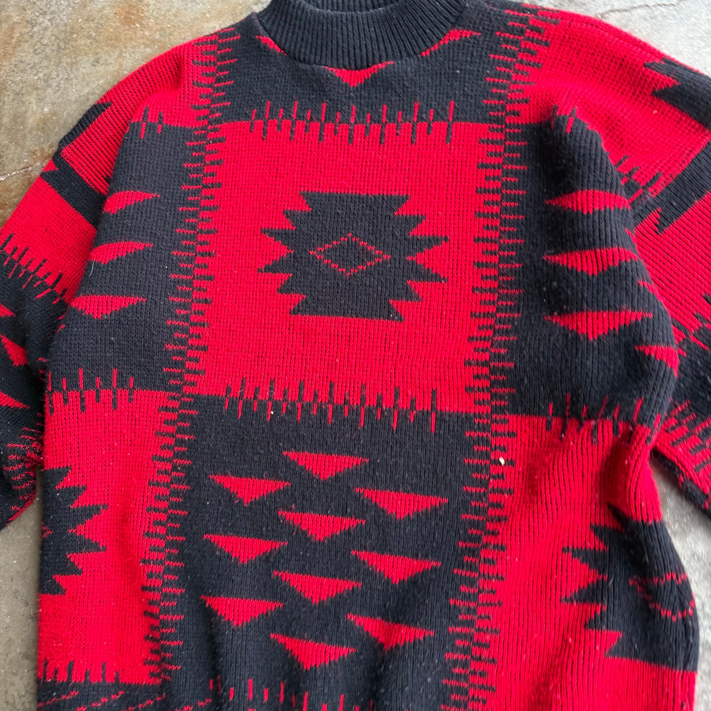 Woman’s Vintage 90s Sweater - M