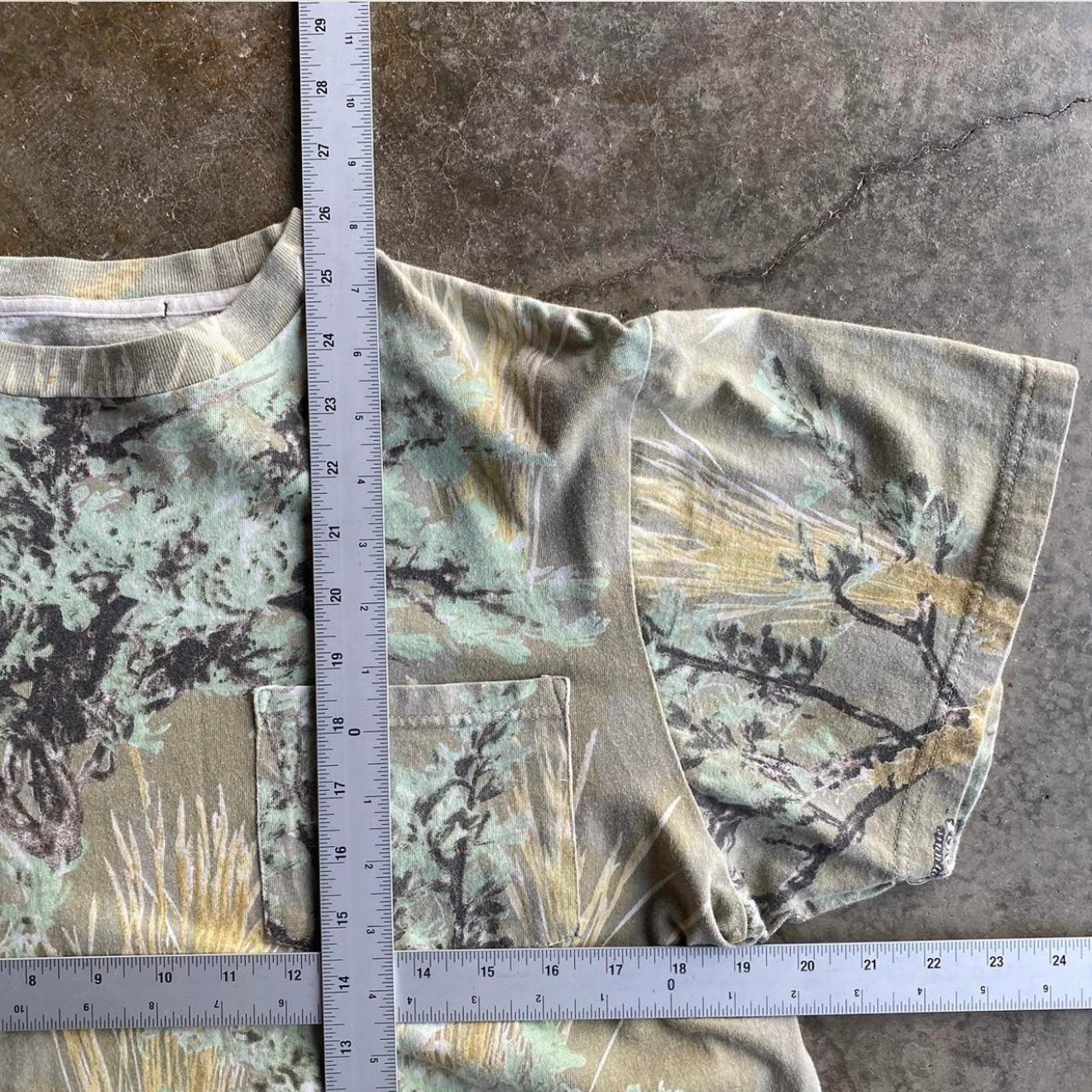 Vintage 00s Ghost Camo Tee - M
