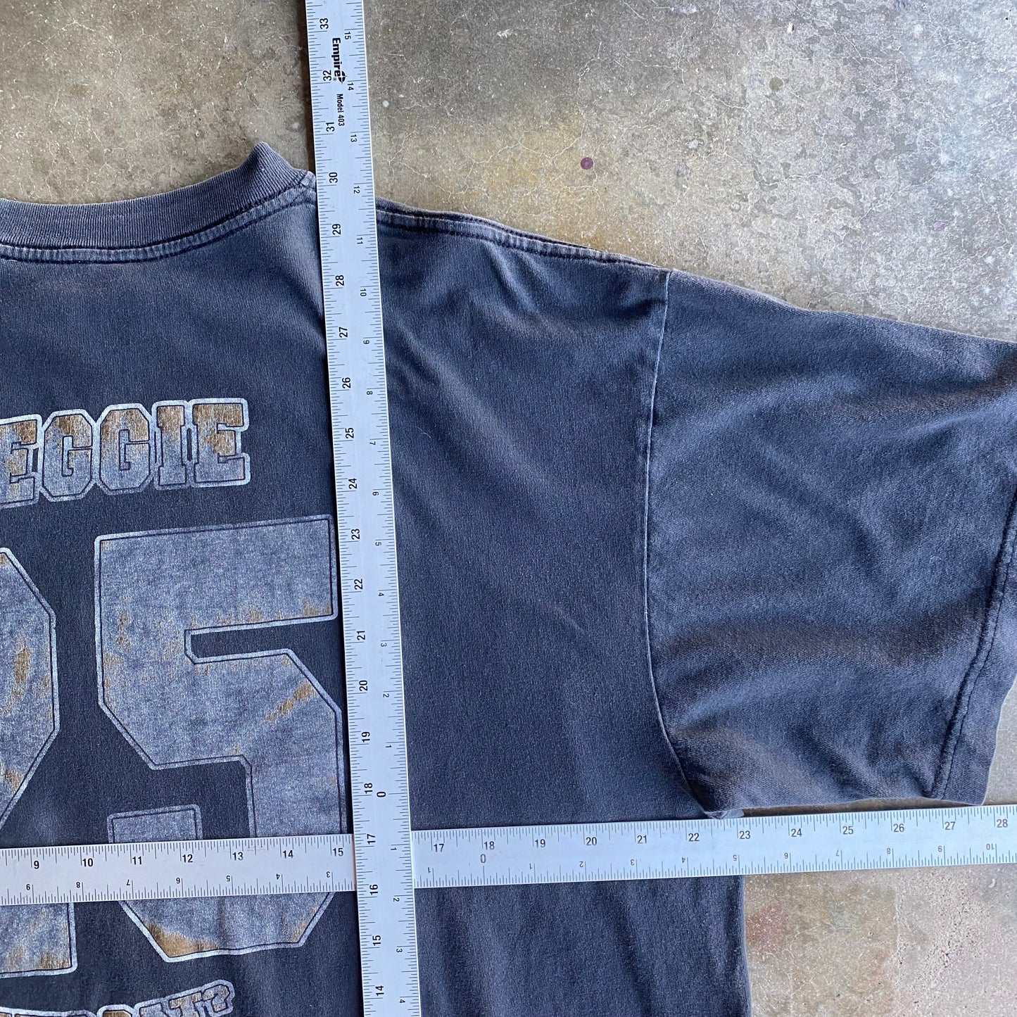 Vintage 00s Faded & Distressed Saints Tee - XXL