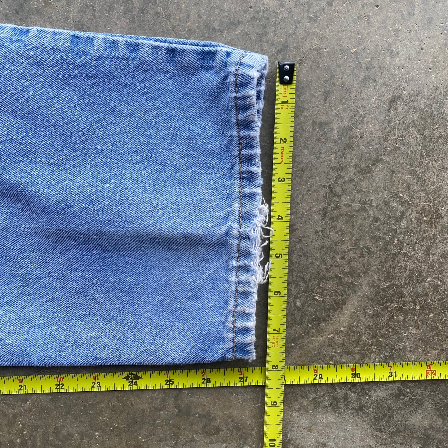 Vintage 90s Faded Levi 550 - 38