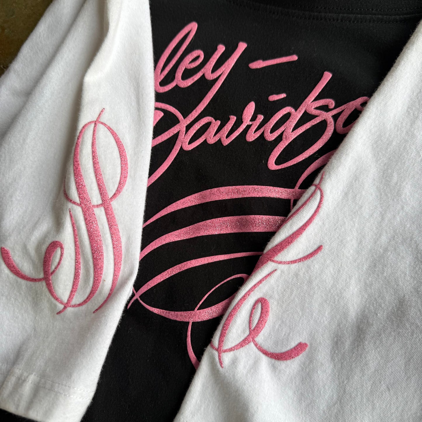 Woman’s Vintage Y2K Harley Davidson Tee - L