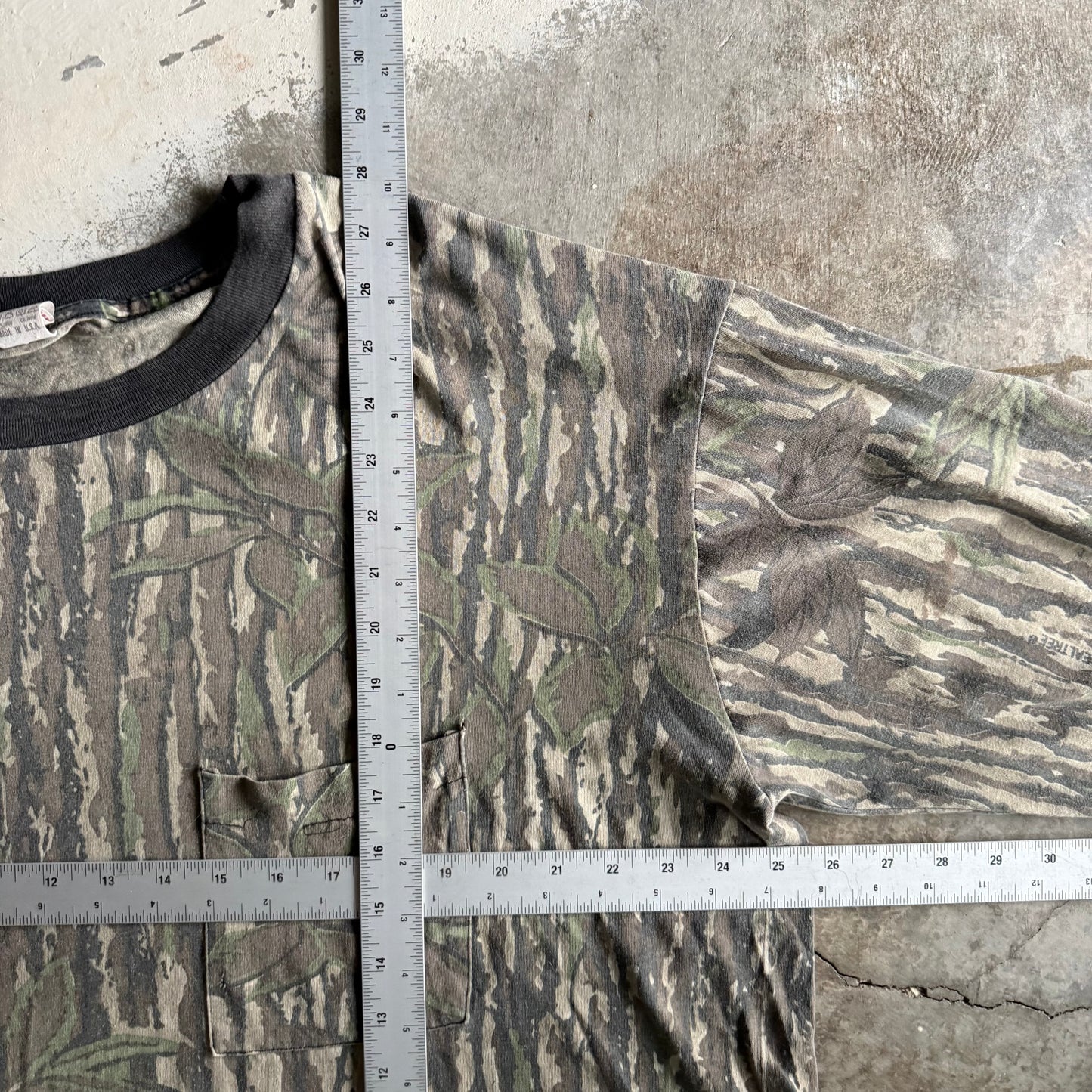 Vintage 90s Realtree Camo Longsleeve - XL