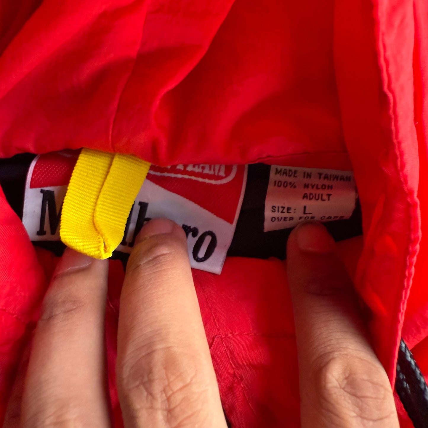 Vintage 90s Marlboro Windbreaker/ Bag - L
