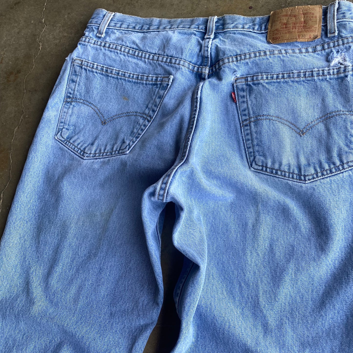 Vintage 90s Faded Levi 550 - 38