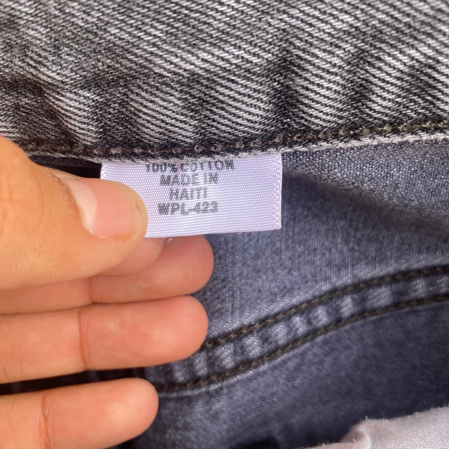 Vintage 00s Faded Cut Off Levis - 32