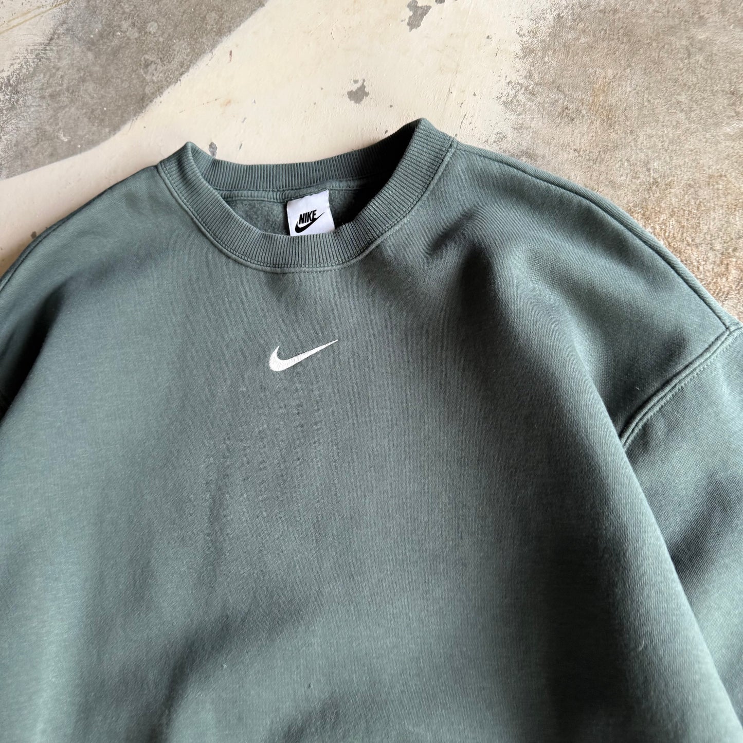 Fall Nike Crewneck - M
