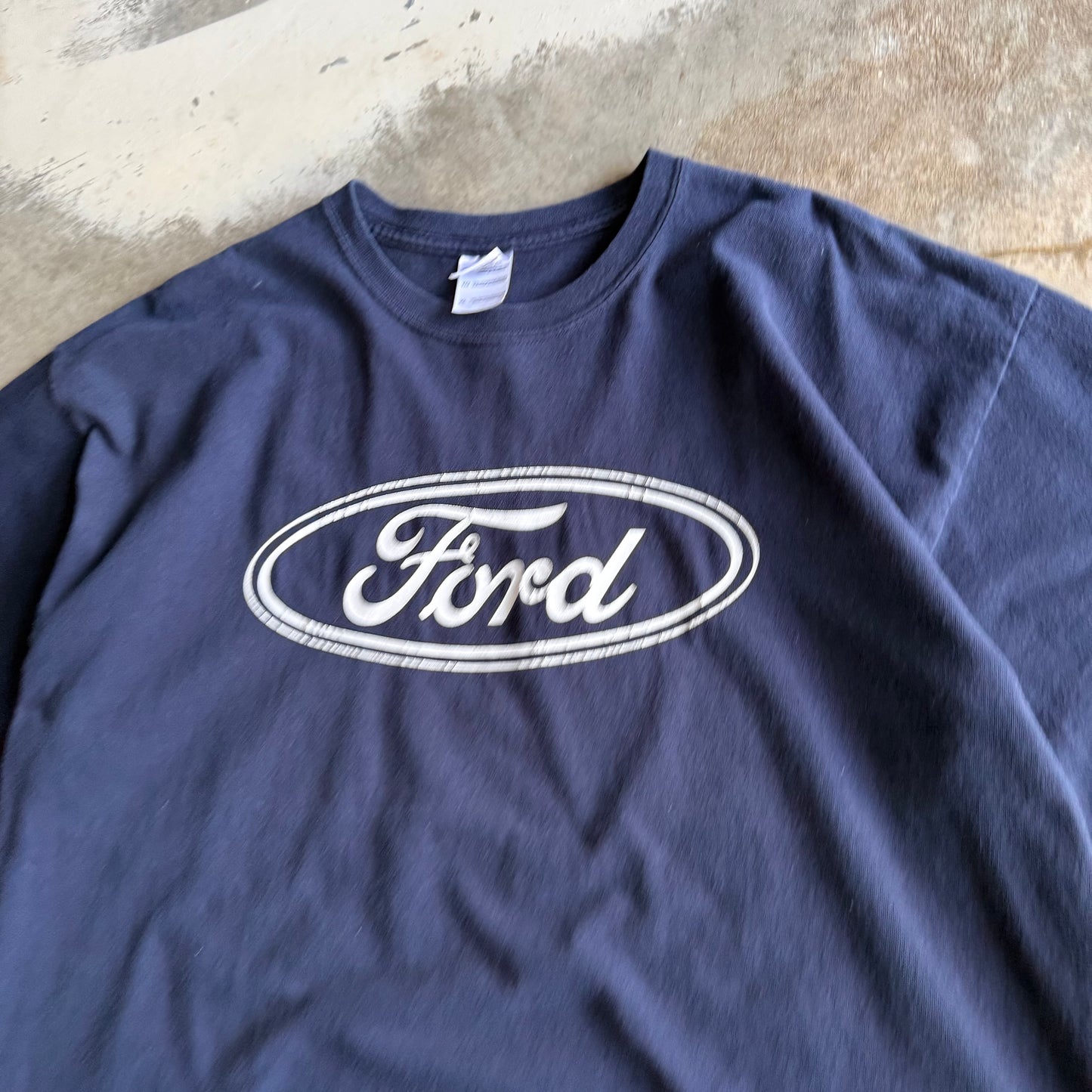 Vintage 00s Ford Tshirt - XL