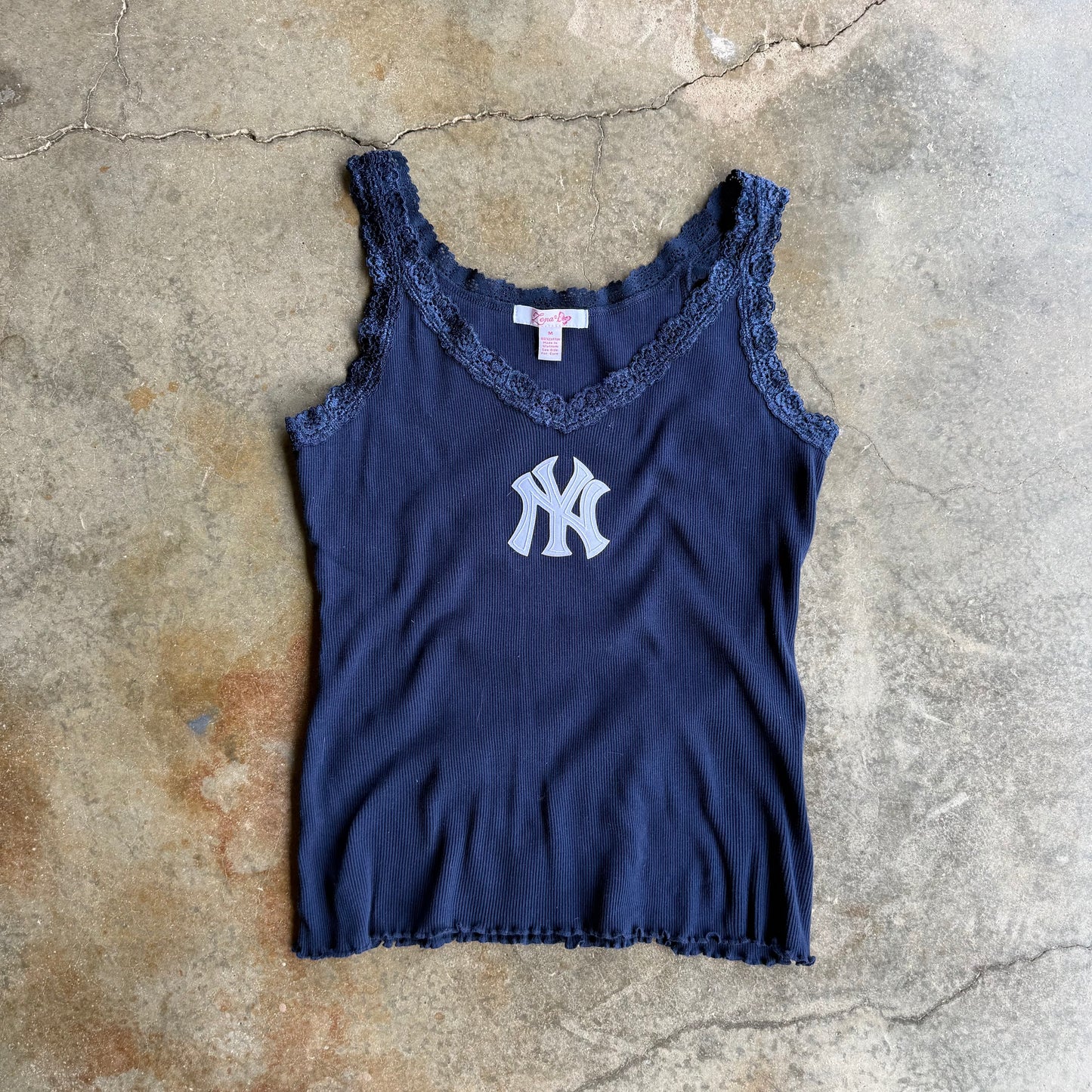 Woman’s Vintage New York Yankees Tank Top - M
