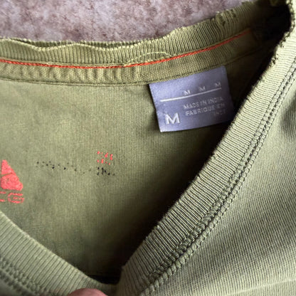 Vintage Faded Nike ACG Tshirt - M