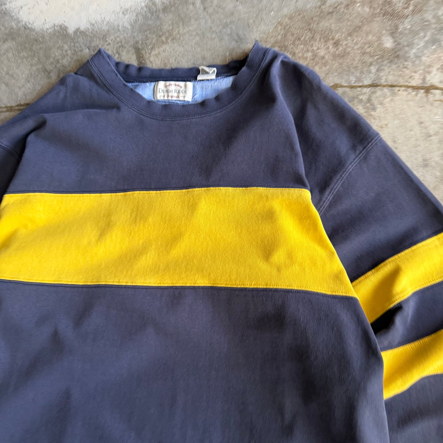 Vintage 00s Rugby Style Longsleeve - L
