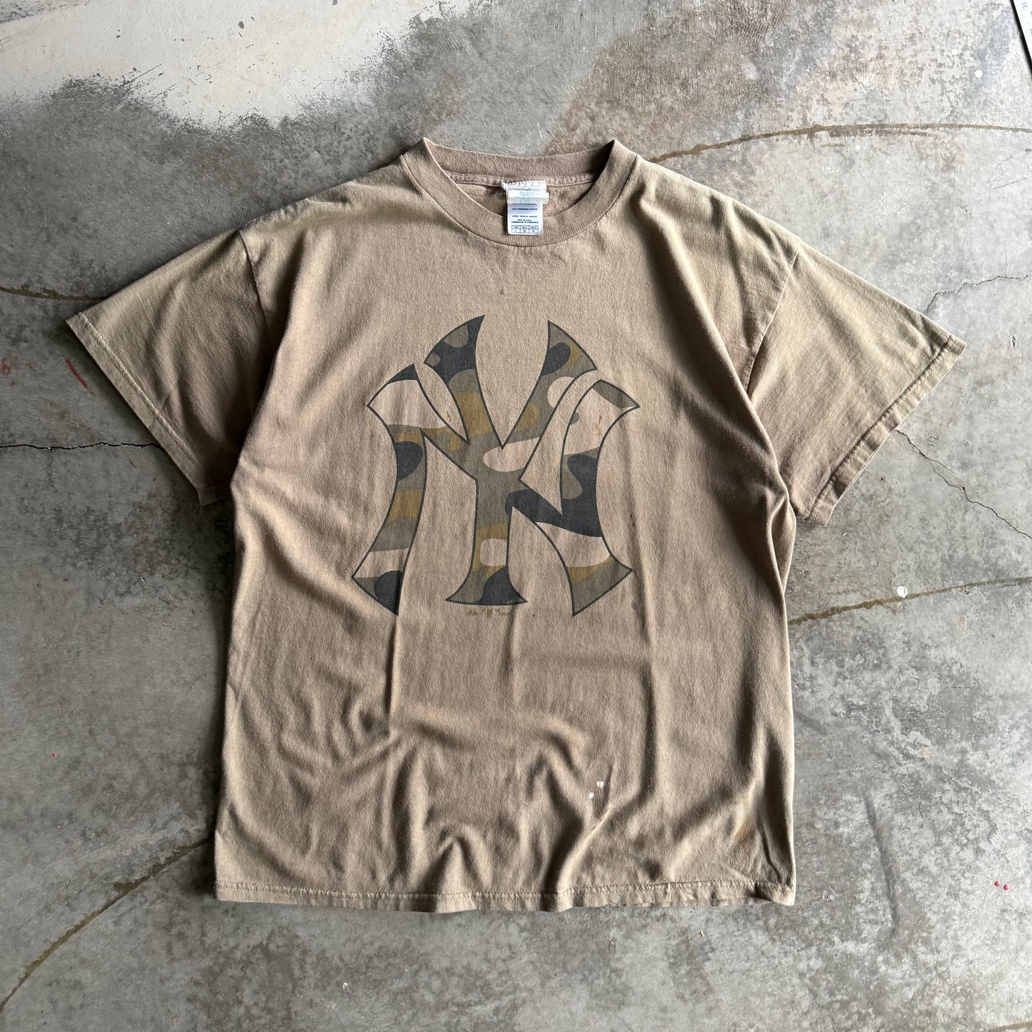 Vintage 90s Yankees Tshirt - L