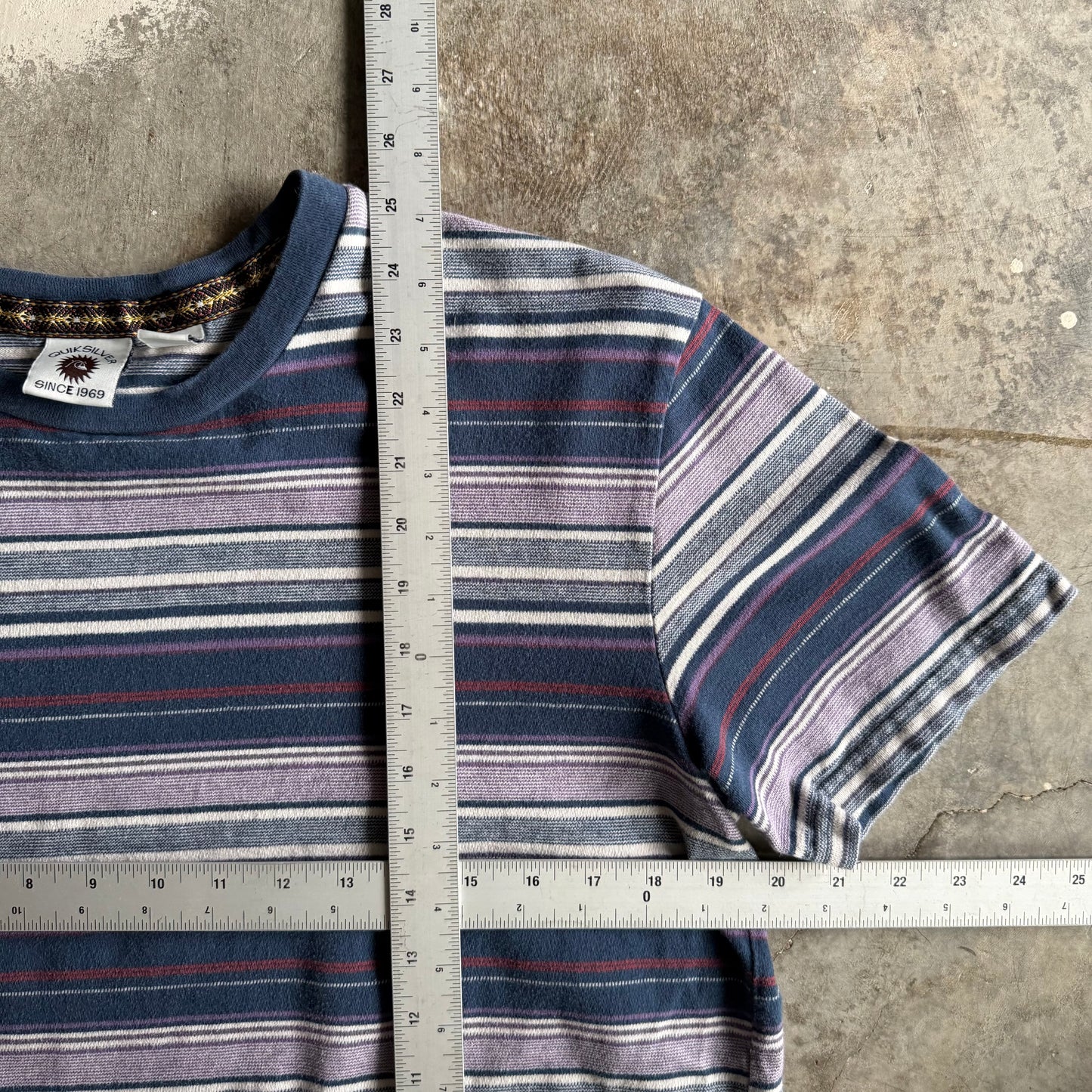 Vintage 00s Quicksilver Striped Tshirt - M