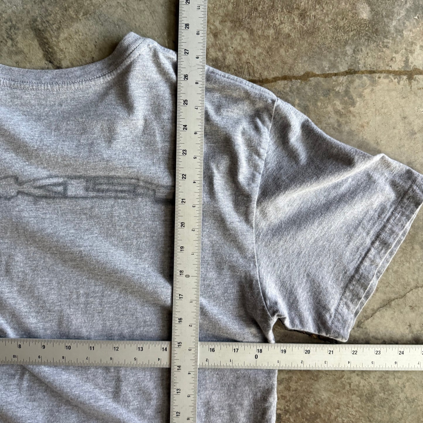 Vintage Look Oakley Tshirt - M