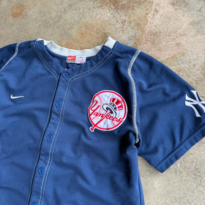 Woman’s Vintage New York Yankees Jersey- S