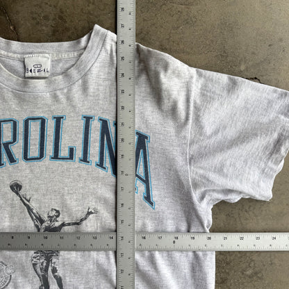 Vintage Carolina Basketball Tshirt - L