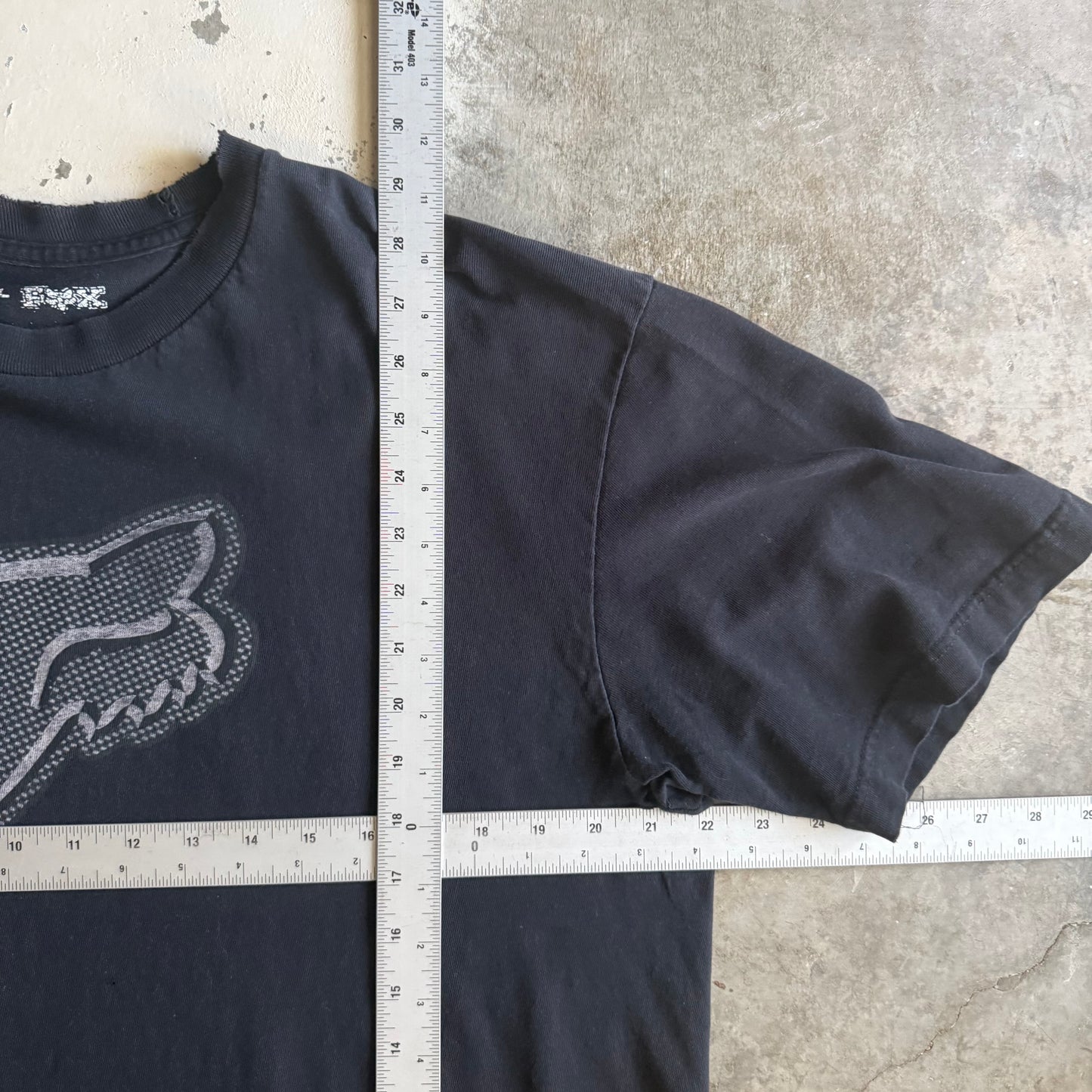 Faded & Distressed Fox Racing Tshirt - XL