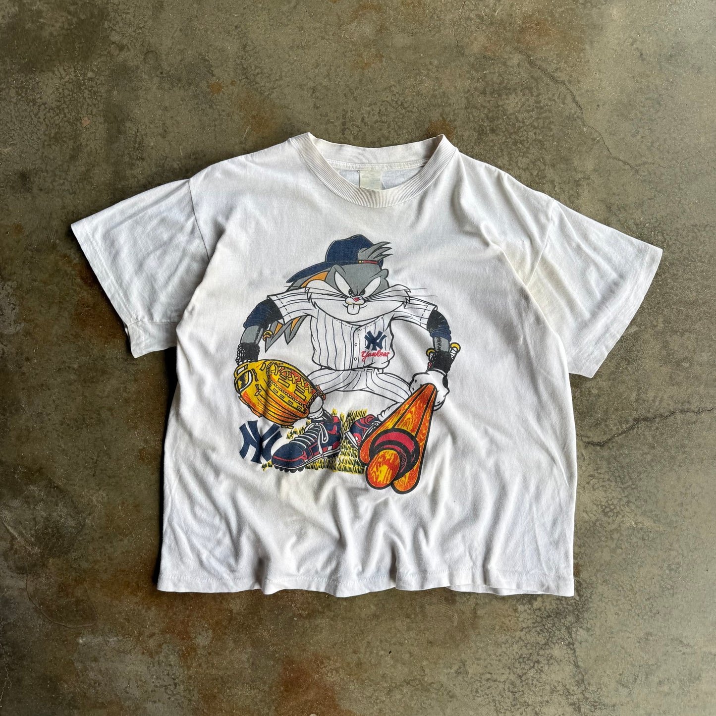 Vintage New York Yankees Bugs Bunny Tshirt - L