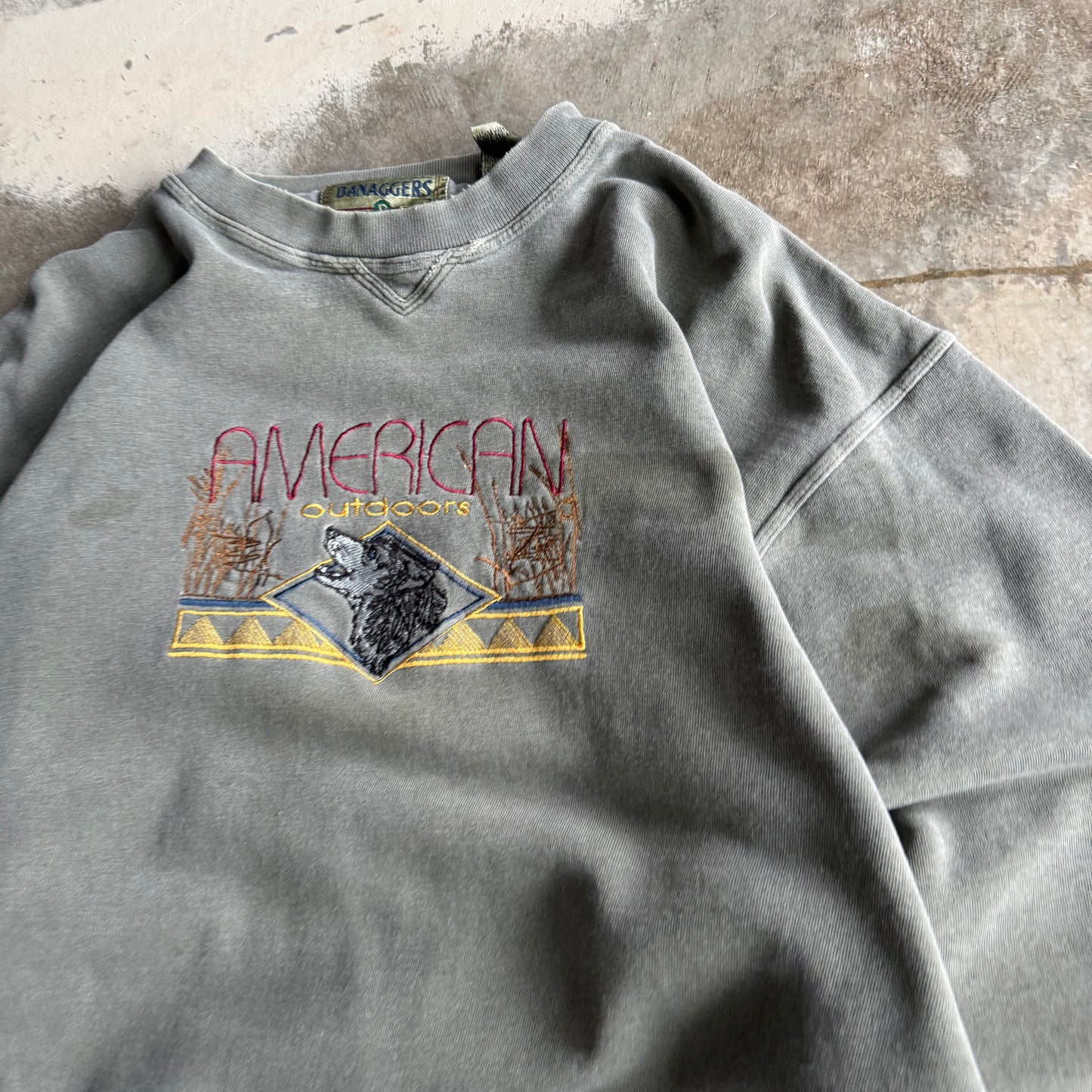Vintage Faded Outdoors Crewneck - XL