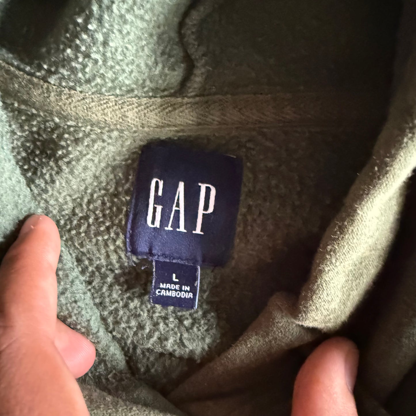 Fall Distressed Gap Hoodie - L