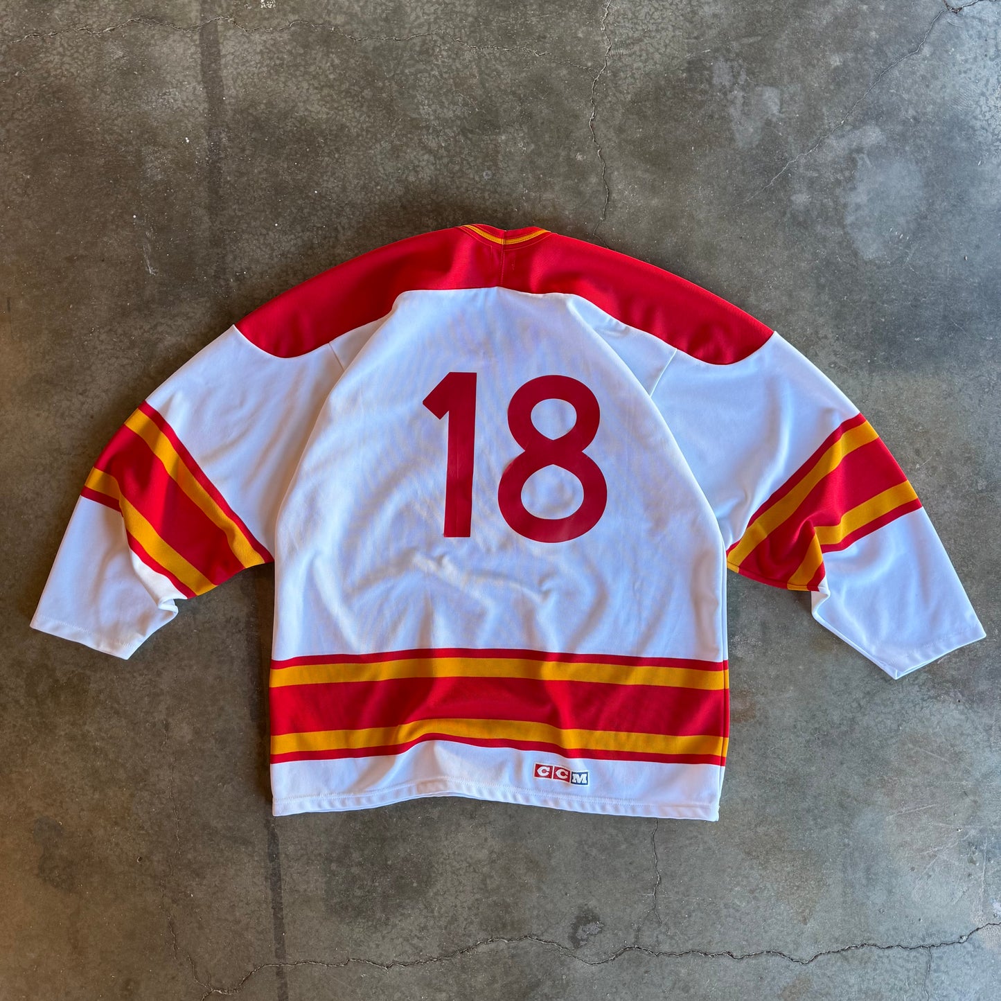 Vintage 90s Calgary Hockey Jersey - L