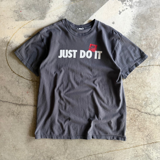 Vintage 90s Faded Nike Tshirt - M