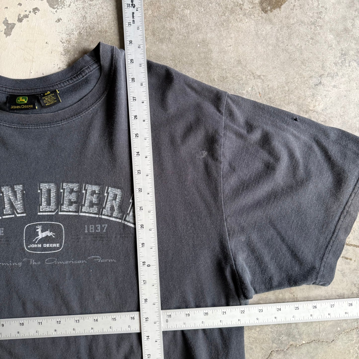 Vintage 00s Faded John Deer Tshirt - XL
