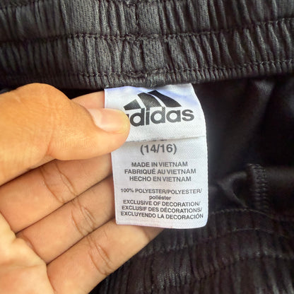 Vintage Adidas Tack Shorts - L