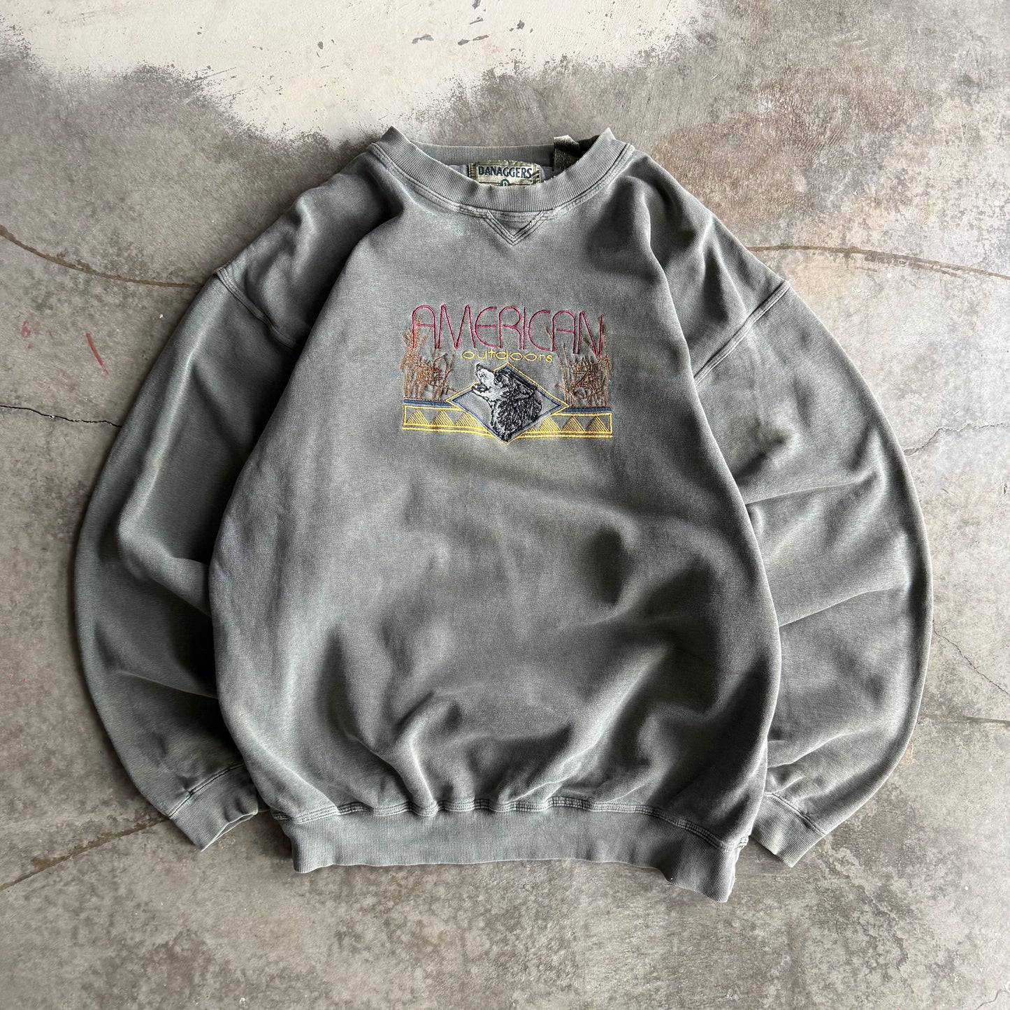 Vintage Faded Outdoors Crewneck - XL
