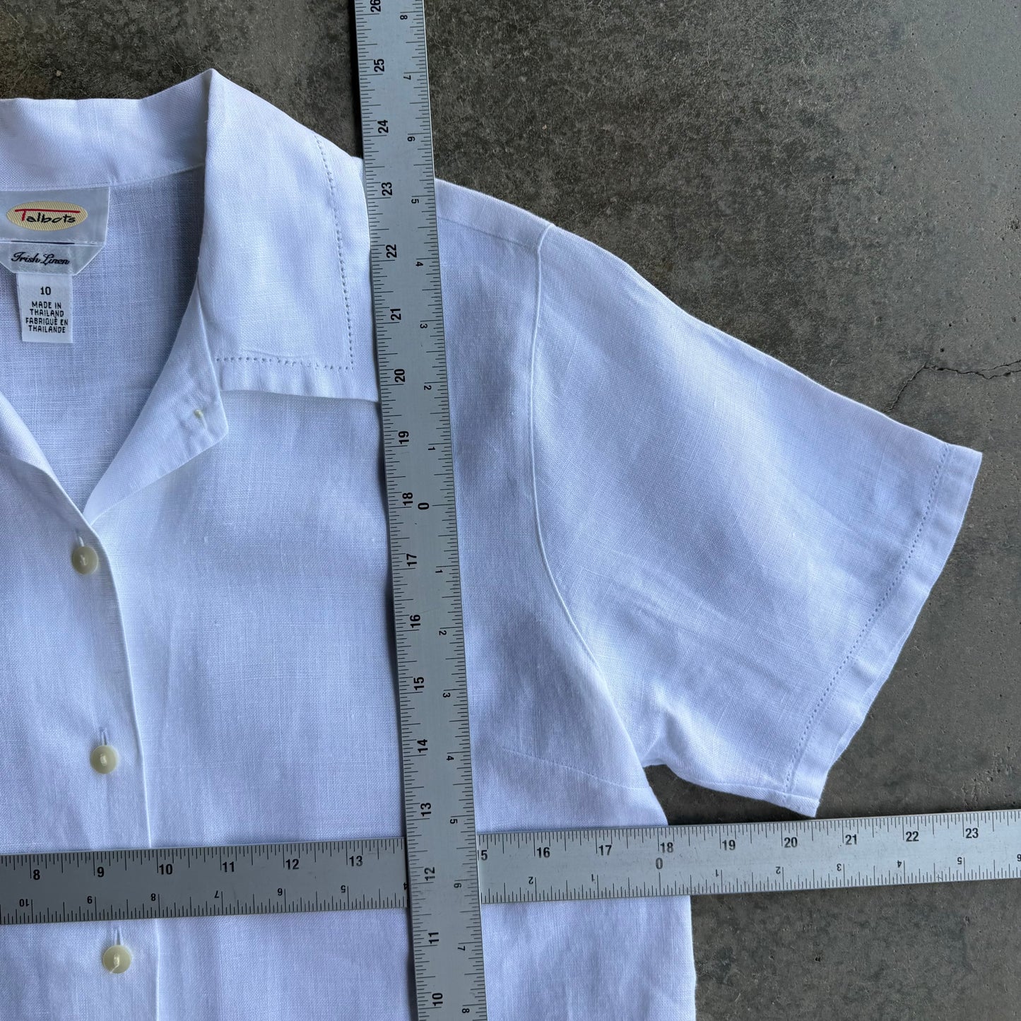 Vintage Woman’s Spring Button Up Top - 10